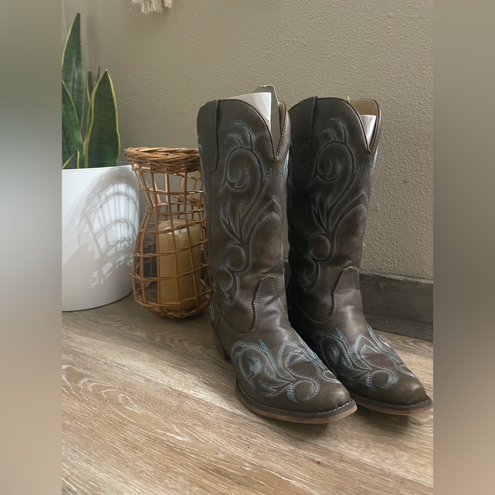 Roper boots